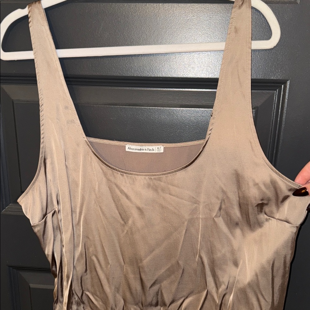 Abercrombie & Fitch Beige satin midi dress XLT
